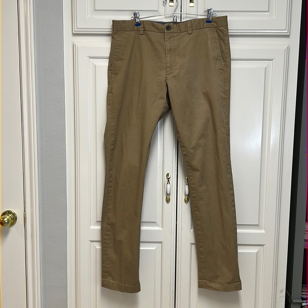 Banana Republic Fulton Skinny Chino 34x34* (inseam measures 32 1/2”)